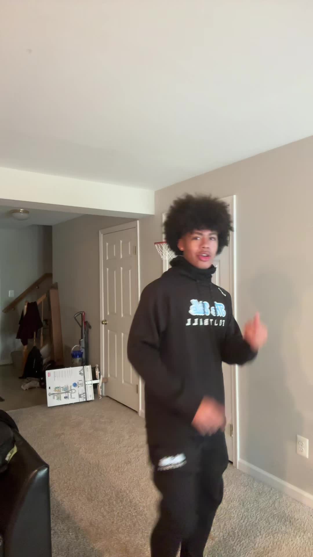 @️