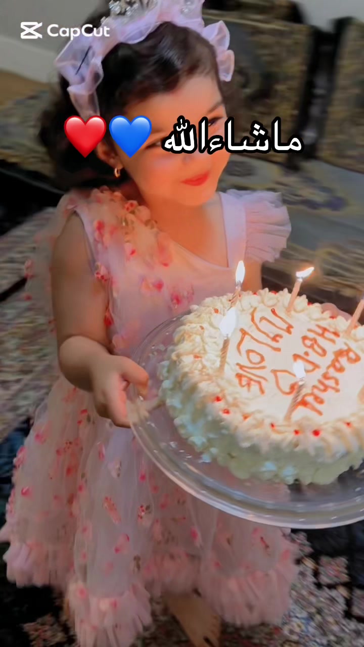@Roya Kakar
