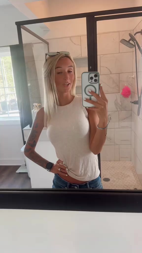 @LUCY♠️