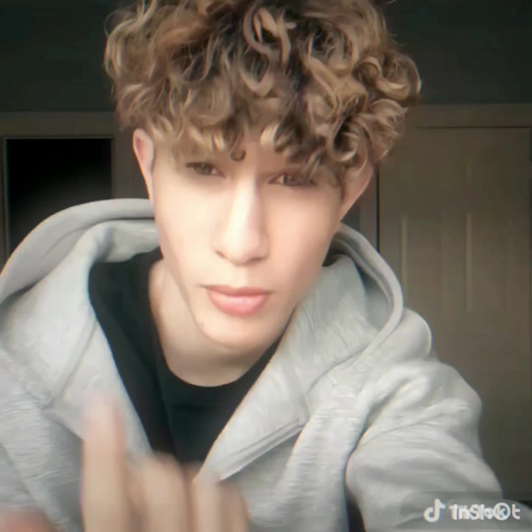 @𝐋𝐢𝐳𝐳𝐲𐙚 ྀིྀི