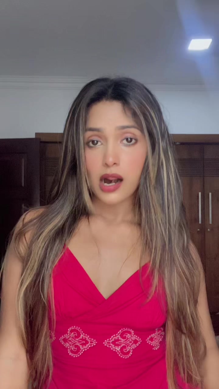 @saara_aththanayake
