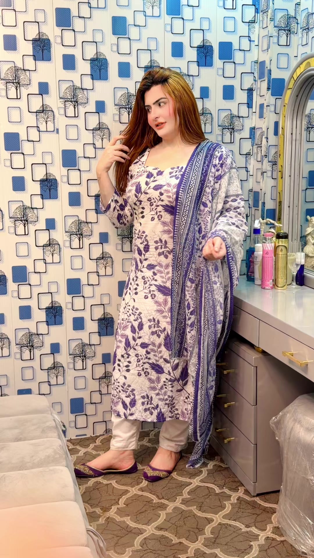 @Riya Khan34