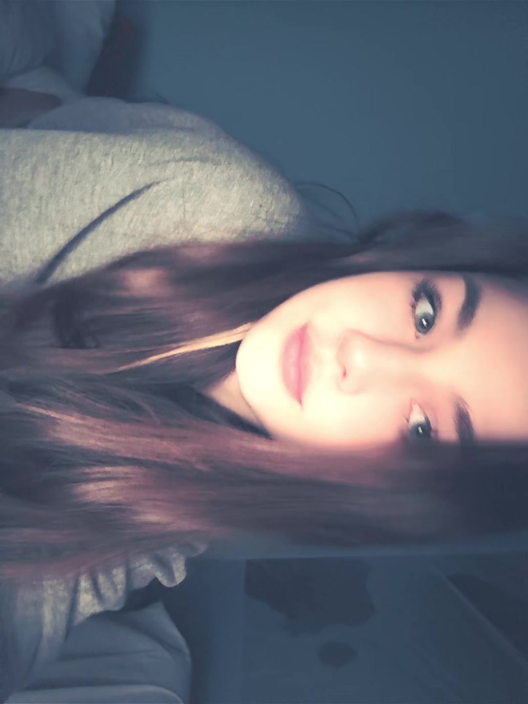 @🫨