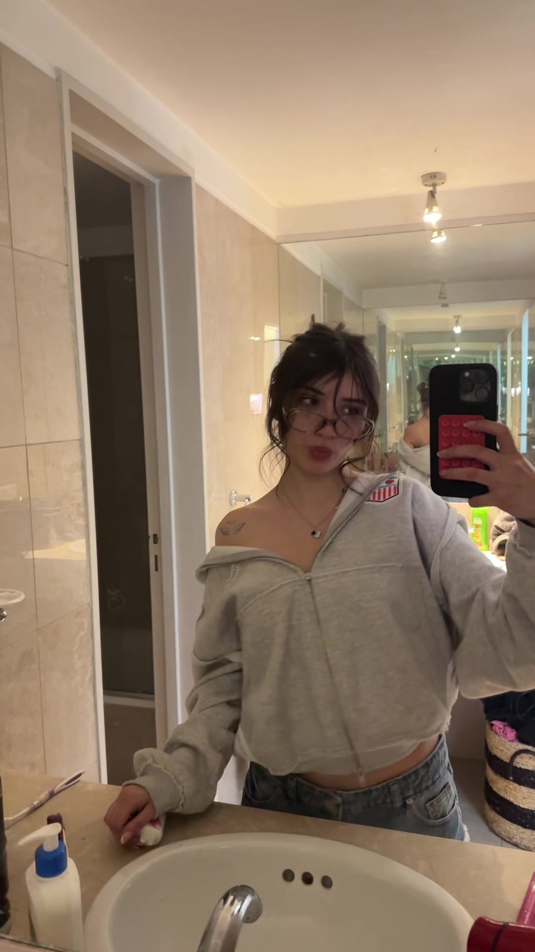 @solaangevegaa