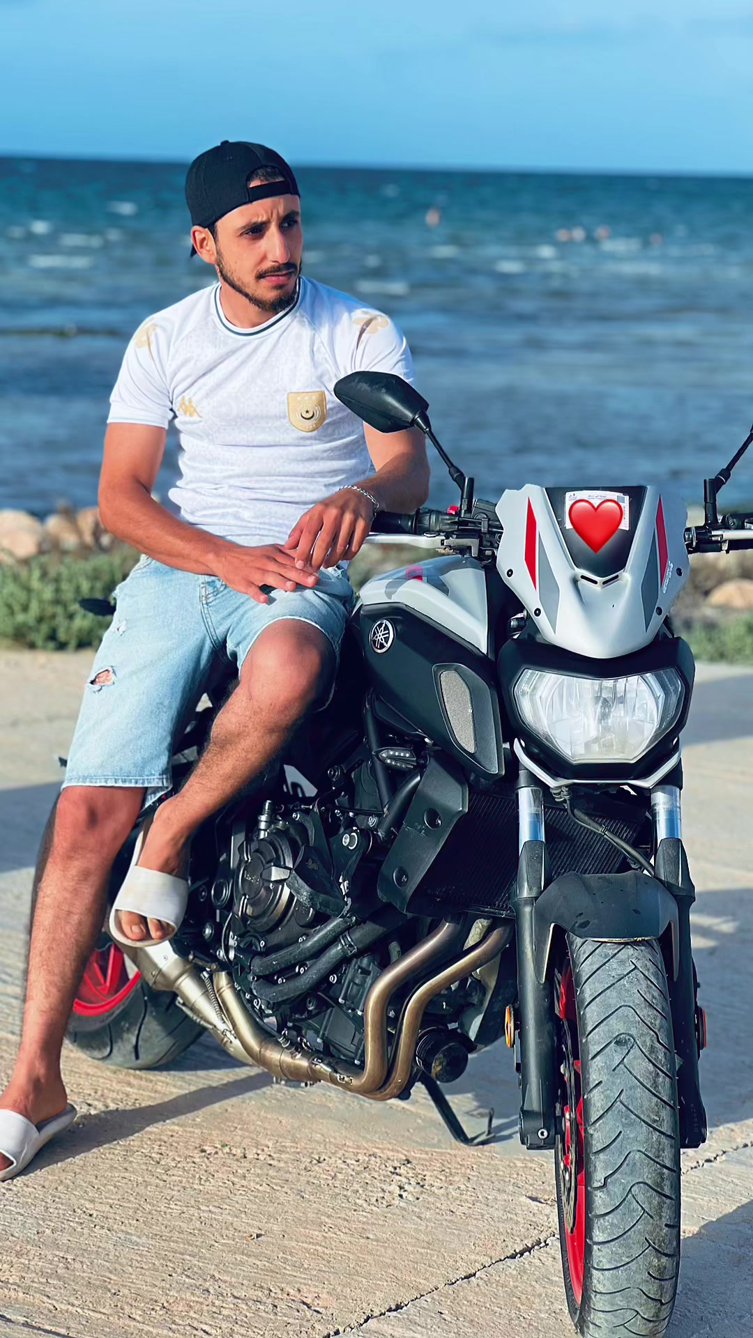 @رَائِدْ|★&hearts;︎البيريش&hearts;︎★🖤🦅