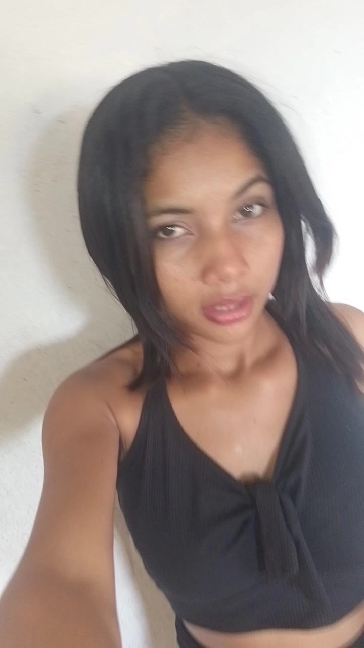 @👑La Pequeña👑