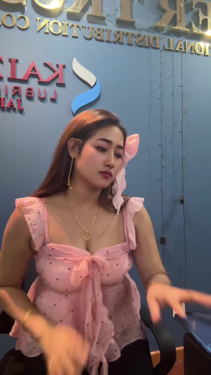 @သဒ္ဒါမှူးစံ👸Official✅