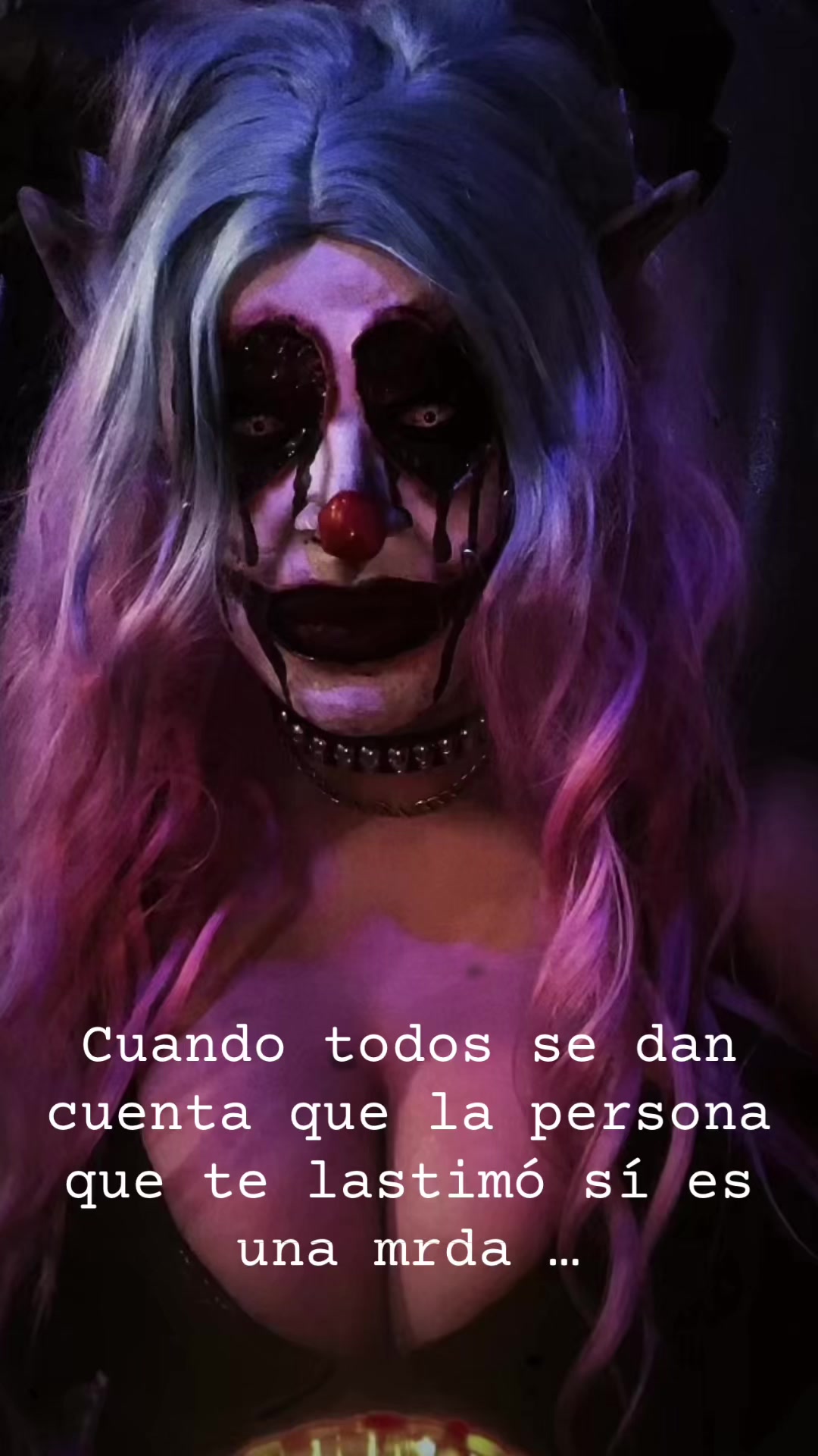 @Mortelia the Clown🦇🎪