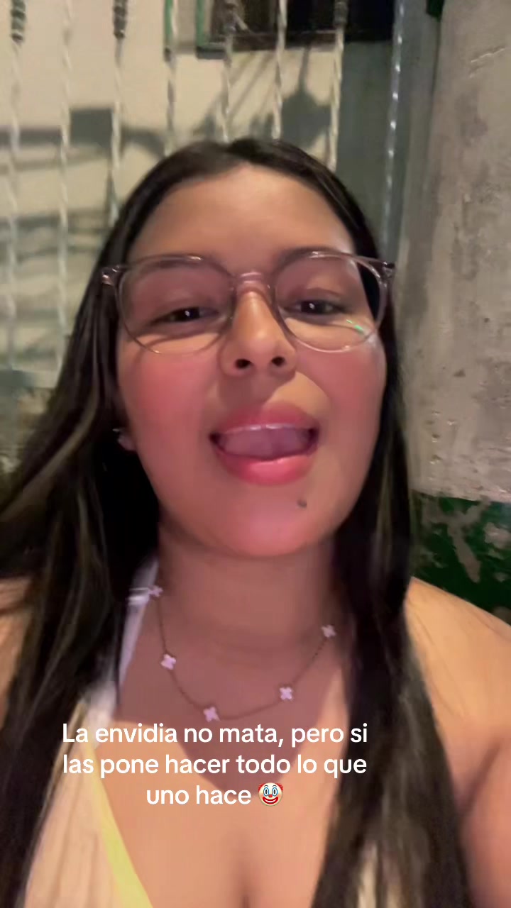 @Angie Marcela