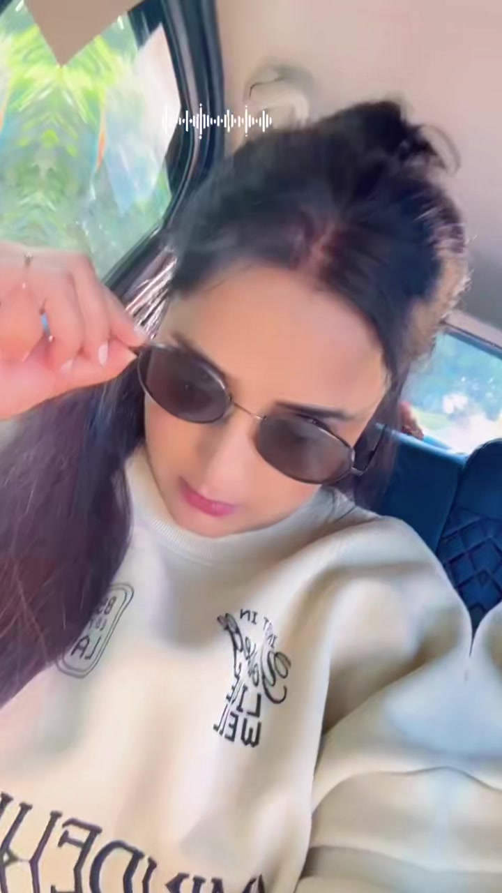 @Riya_Sardarni