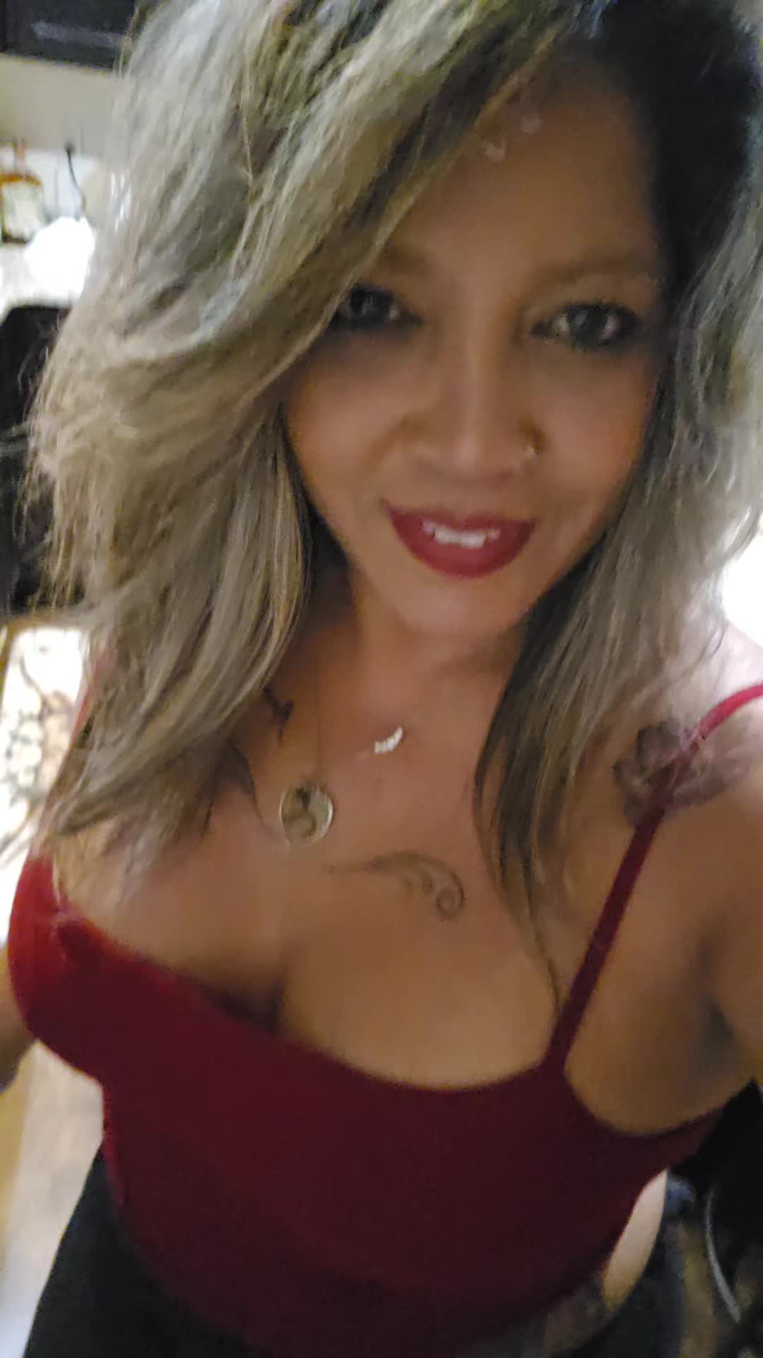 @Linda Sue/Thaisue