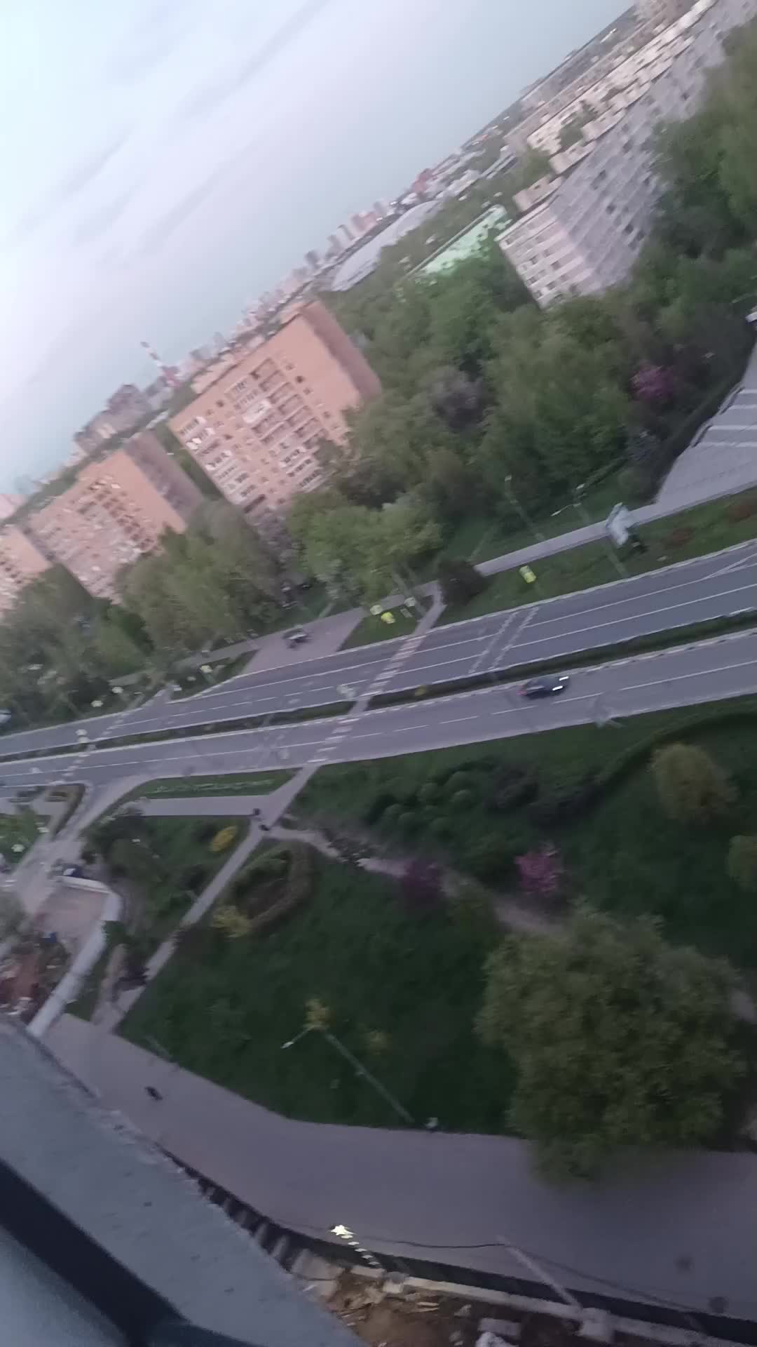 @али