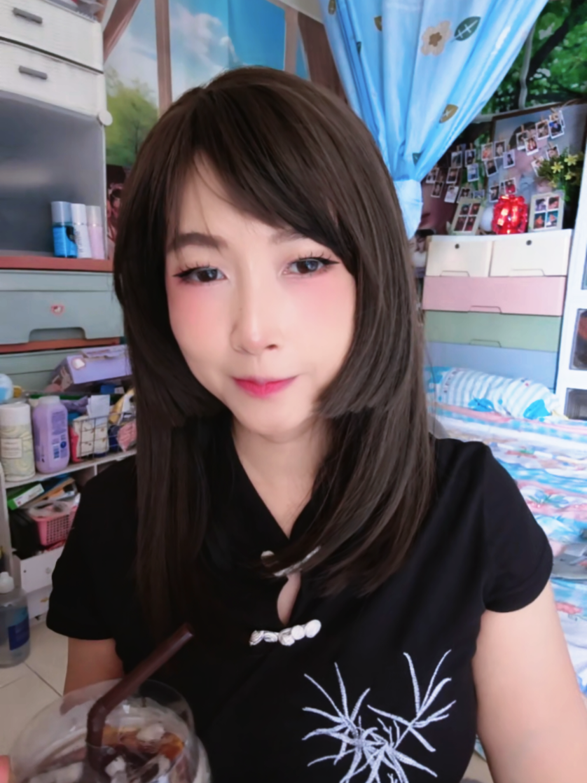@丽琳_ลี่หลิน Lì Lín