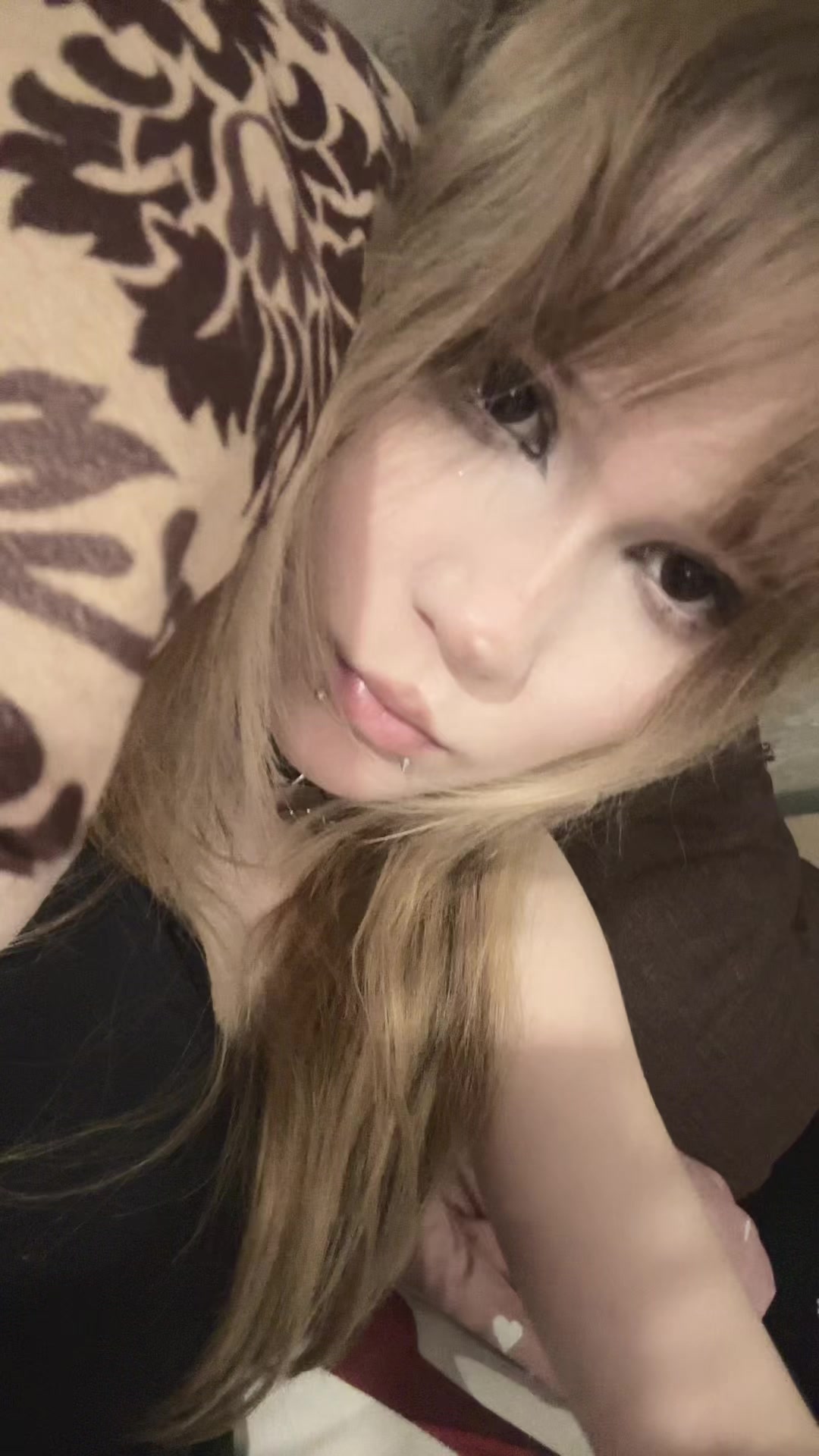 @мила