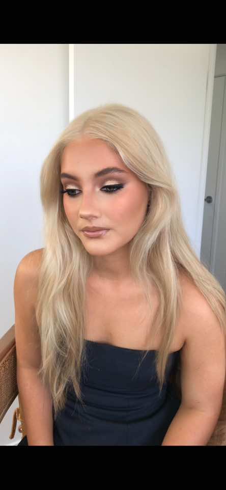 @Makeup by Nicole Jane
