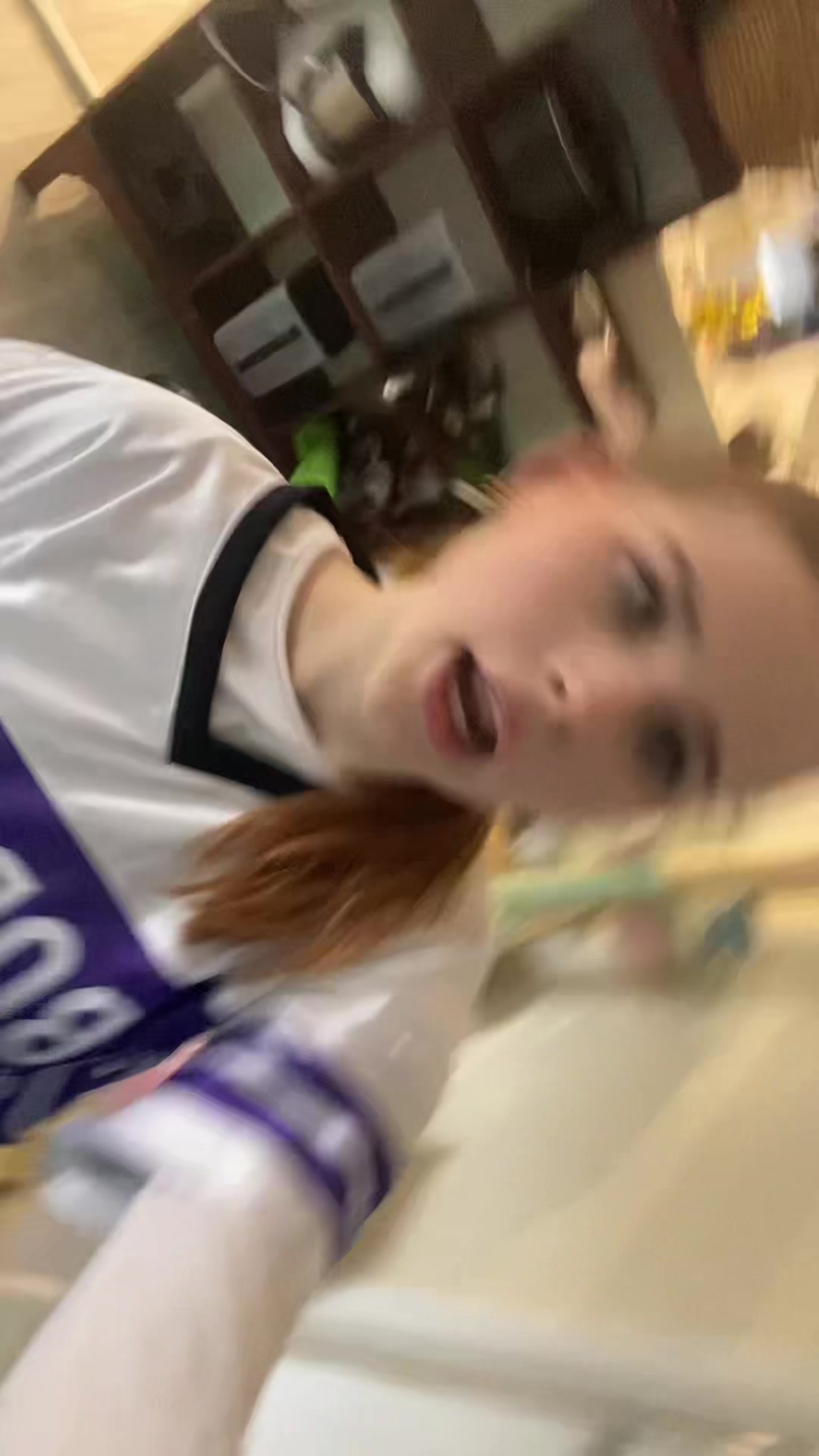 @🦄