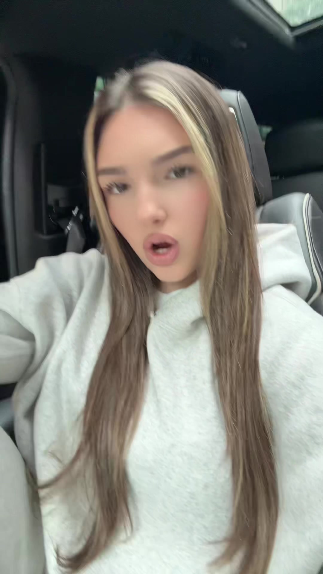 @๐ฉ