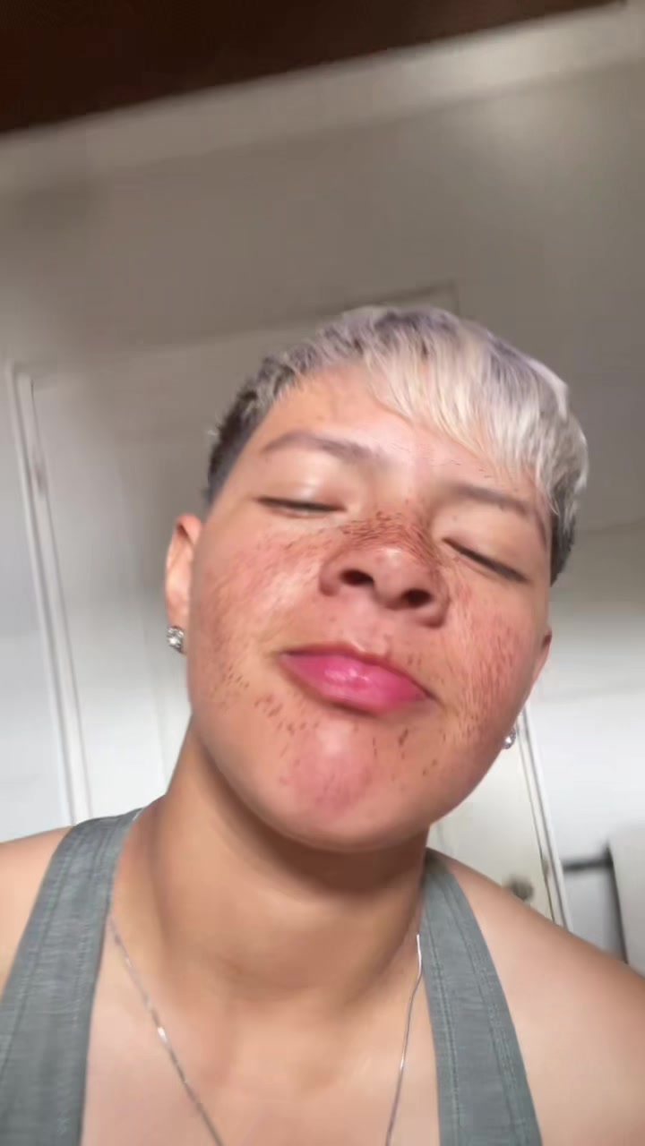 @Nanu Mujica💫