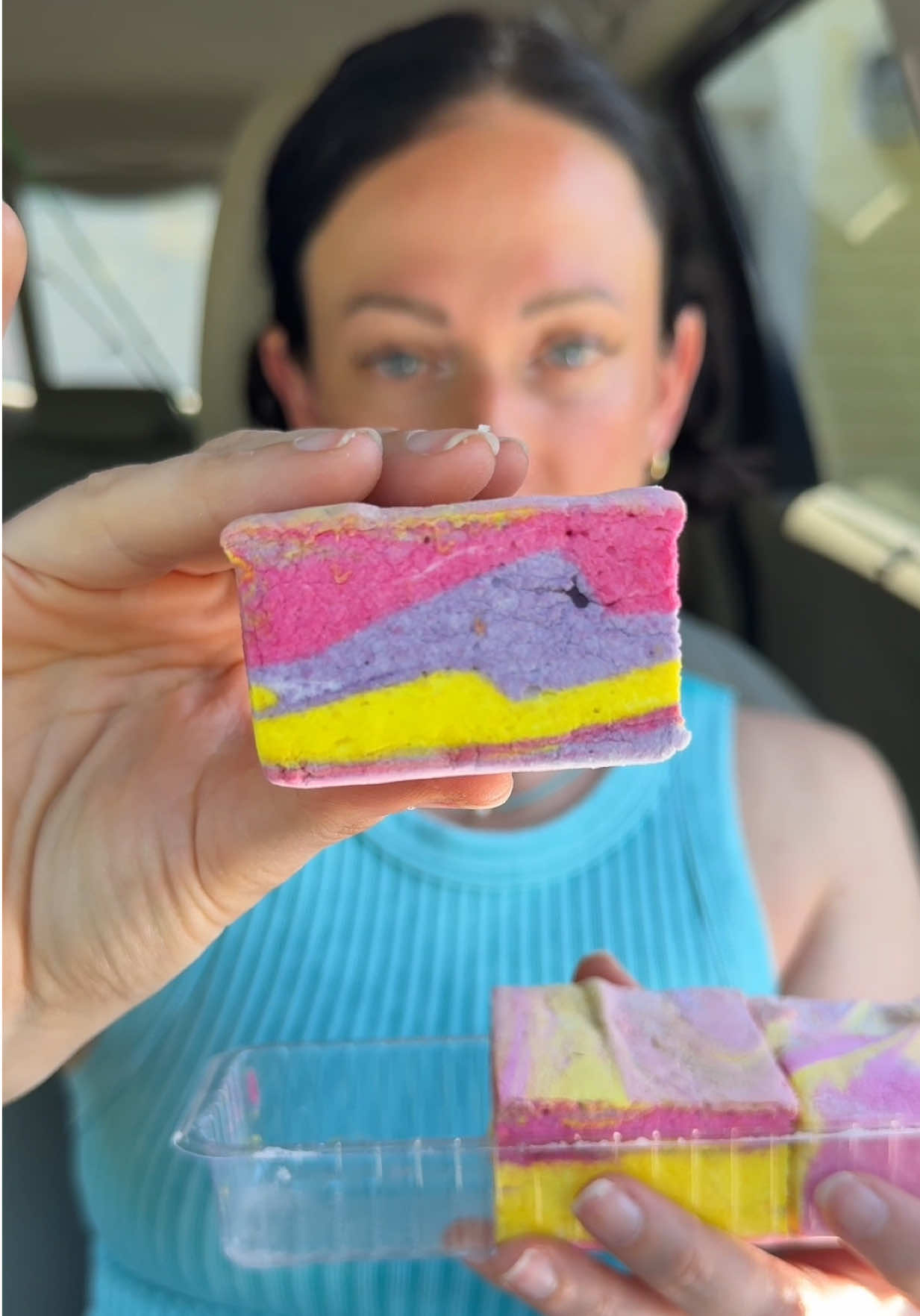 @AmandaEats