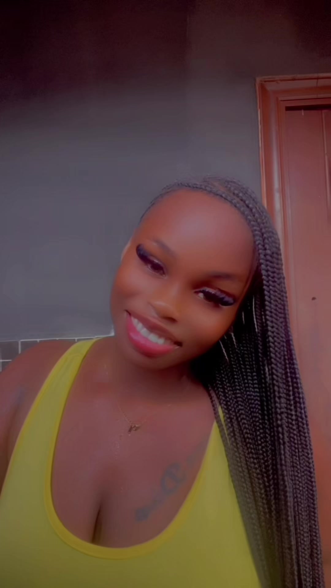 @Queen diva💐