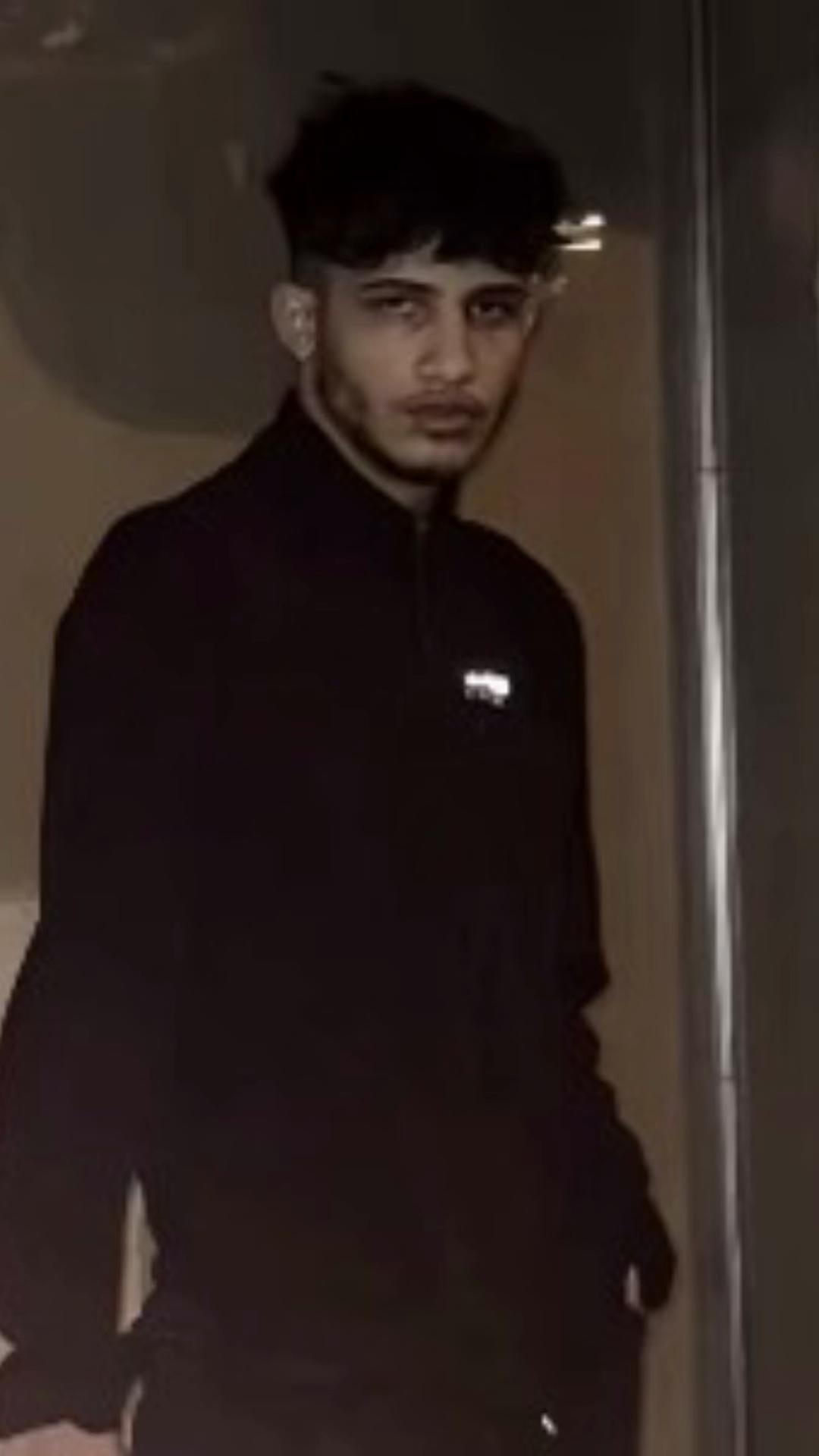 @𝖚𝖑𝖆𝖘