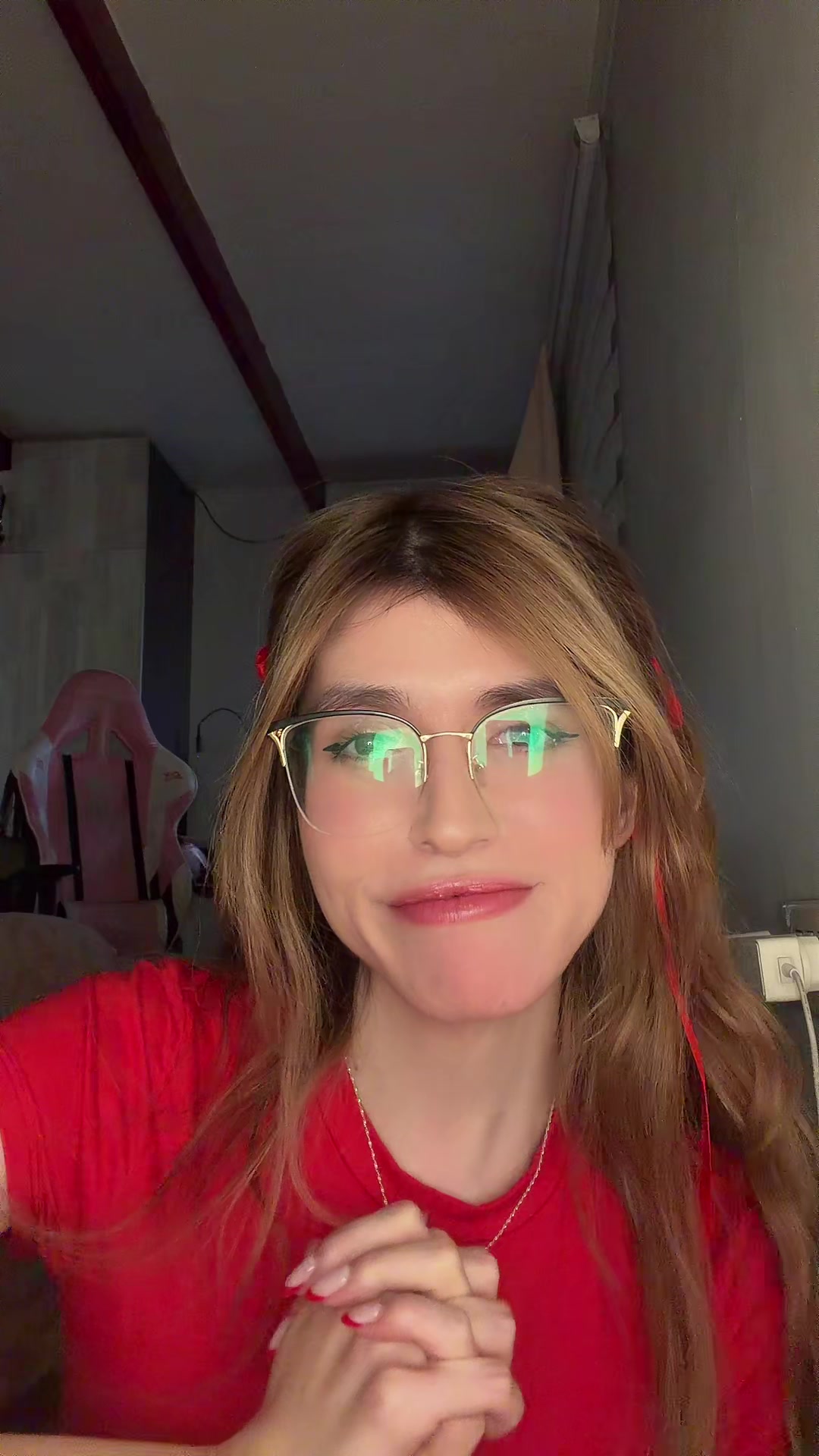 @Alinee