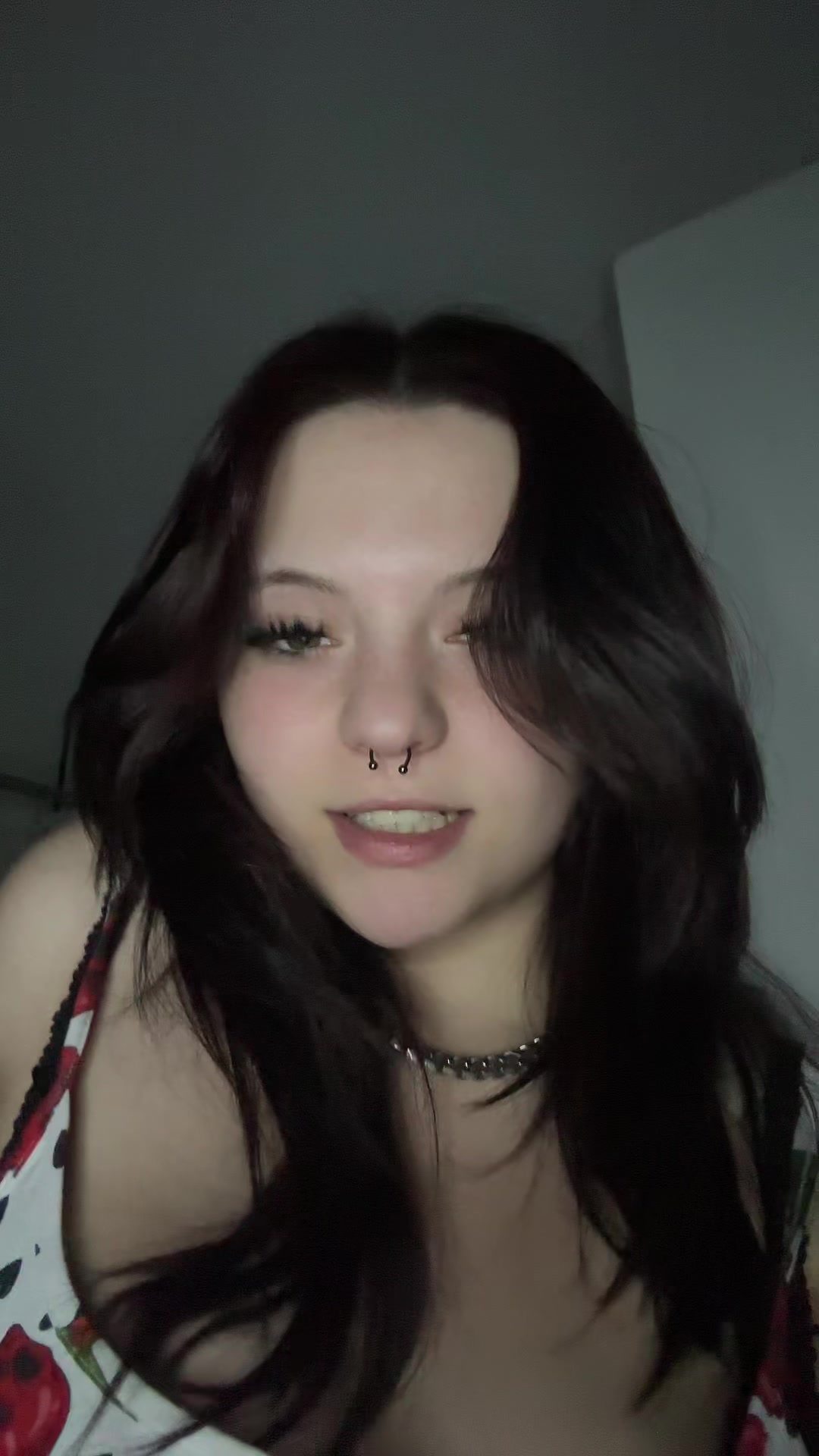 @:3