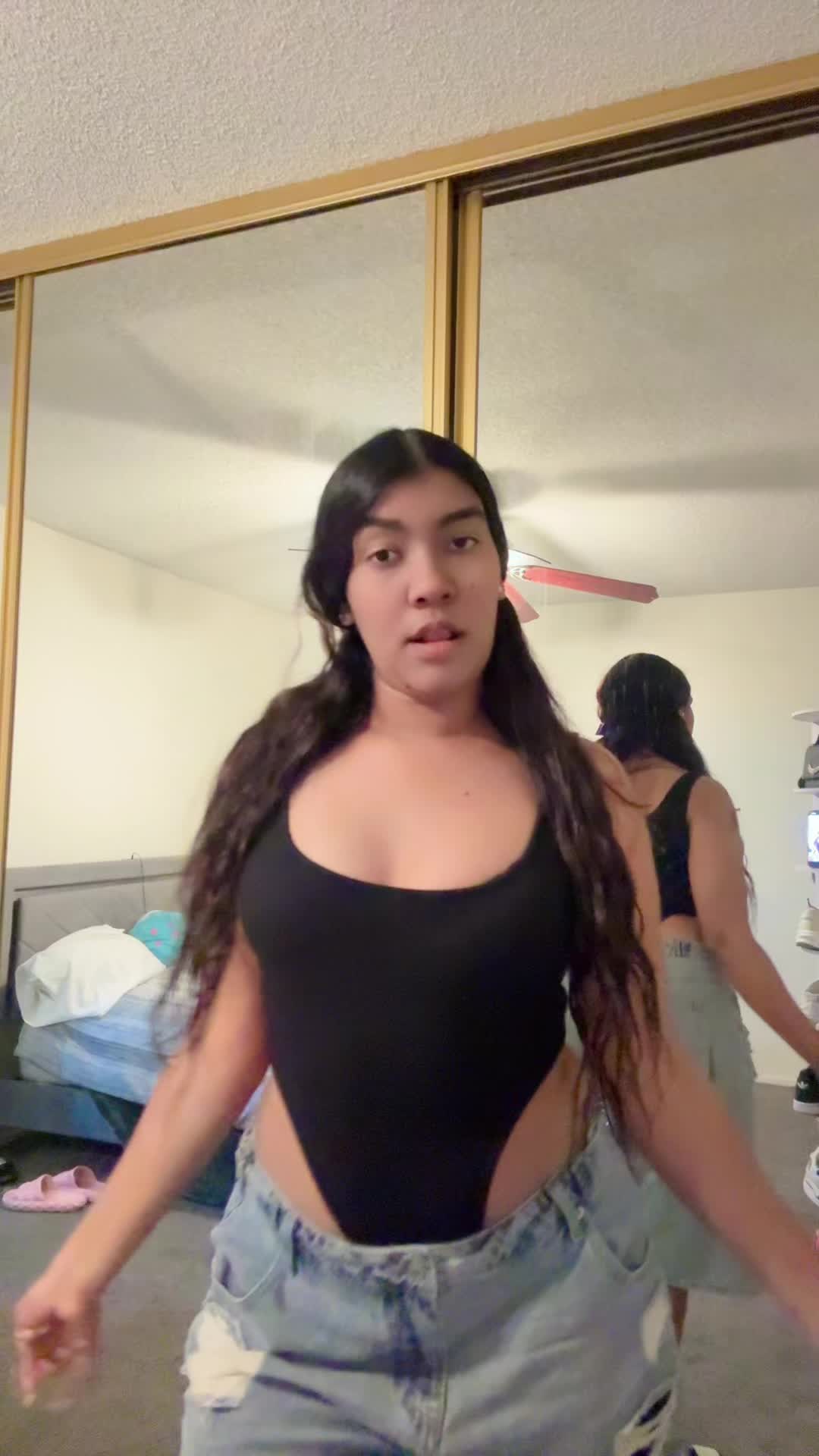 @Mel2