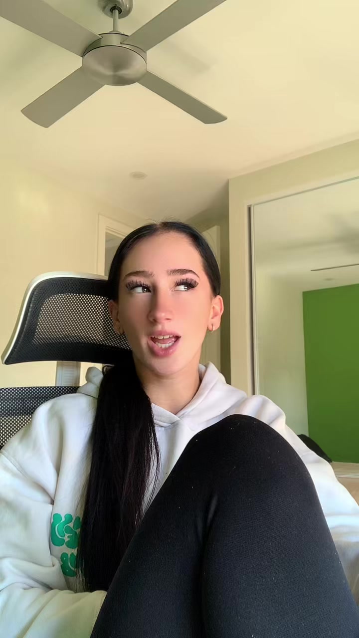 @ella 🐺