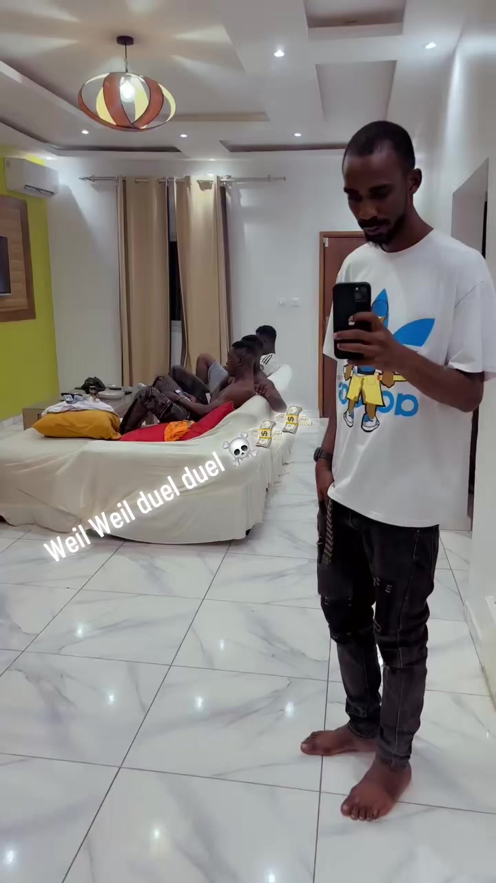 @blanc noir 👊🤫