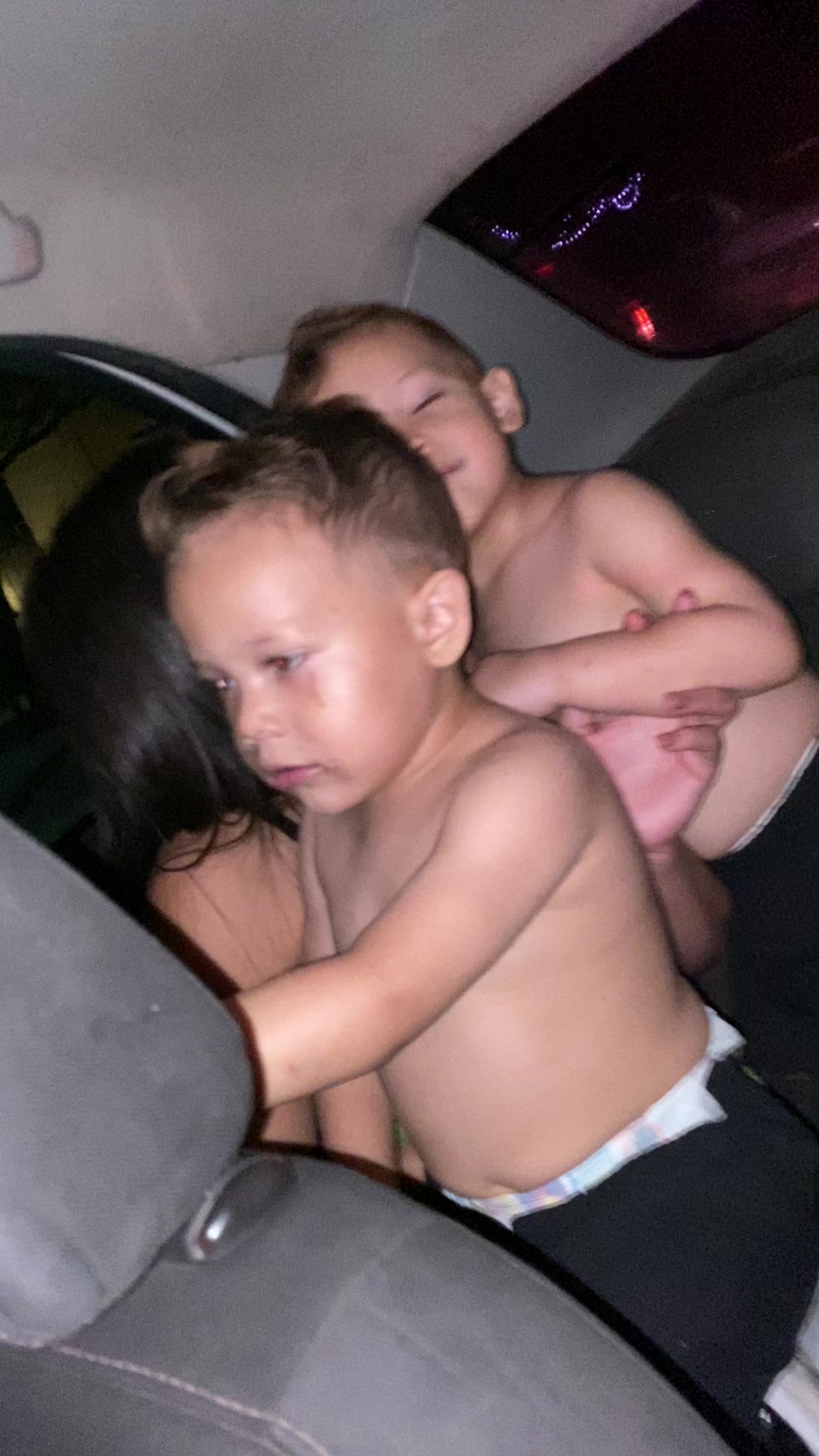@Mateo y Tadeo
