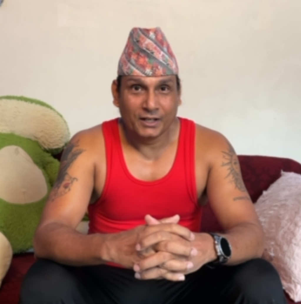 @पारदर्शी खरेल