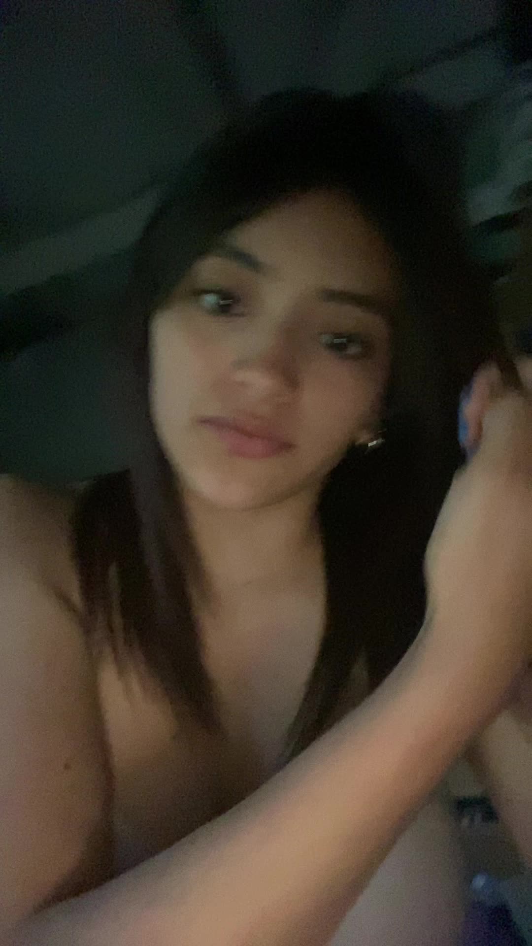 @🫢