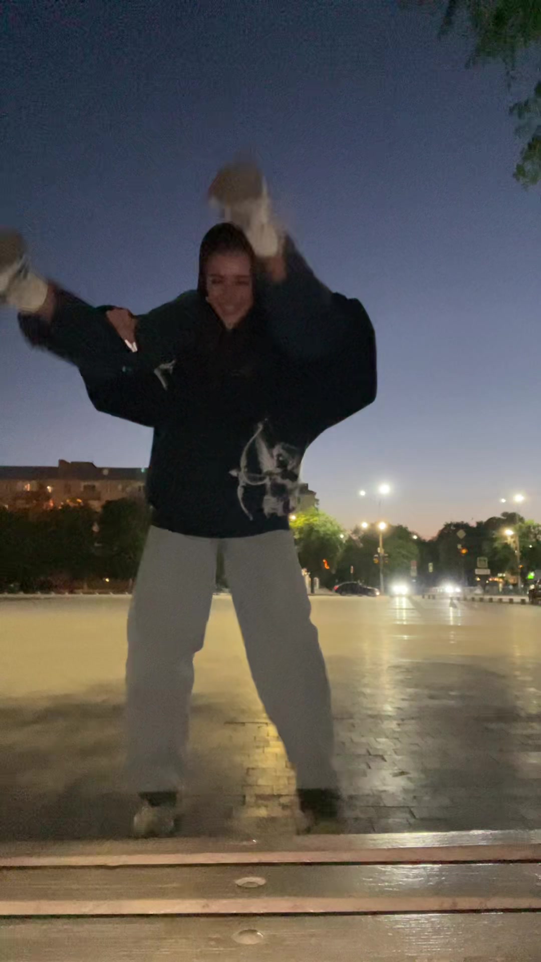 @𝐿𝒾𝓉𝓉𝓁𝑒 𝒶𝓃𝑔𝑒𝓁