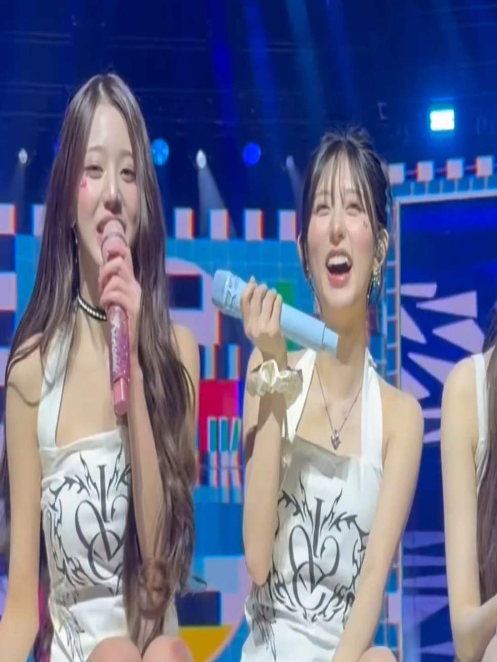@ꫂ᭪݁