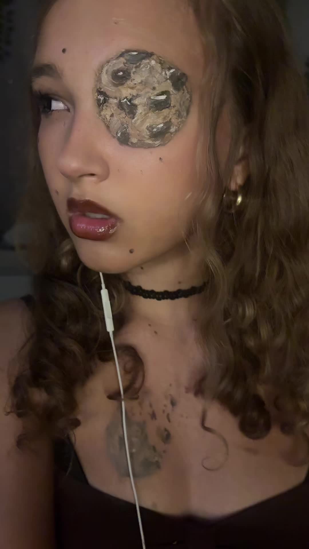 @emmi ☾𖤓