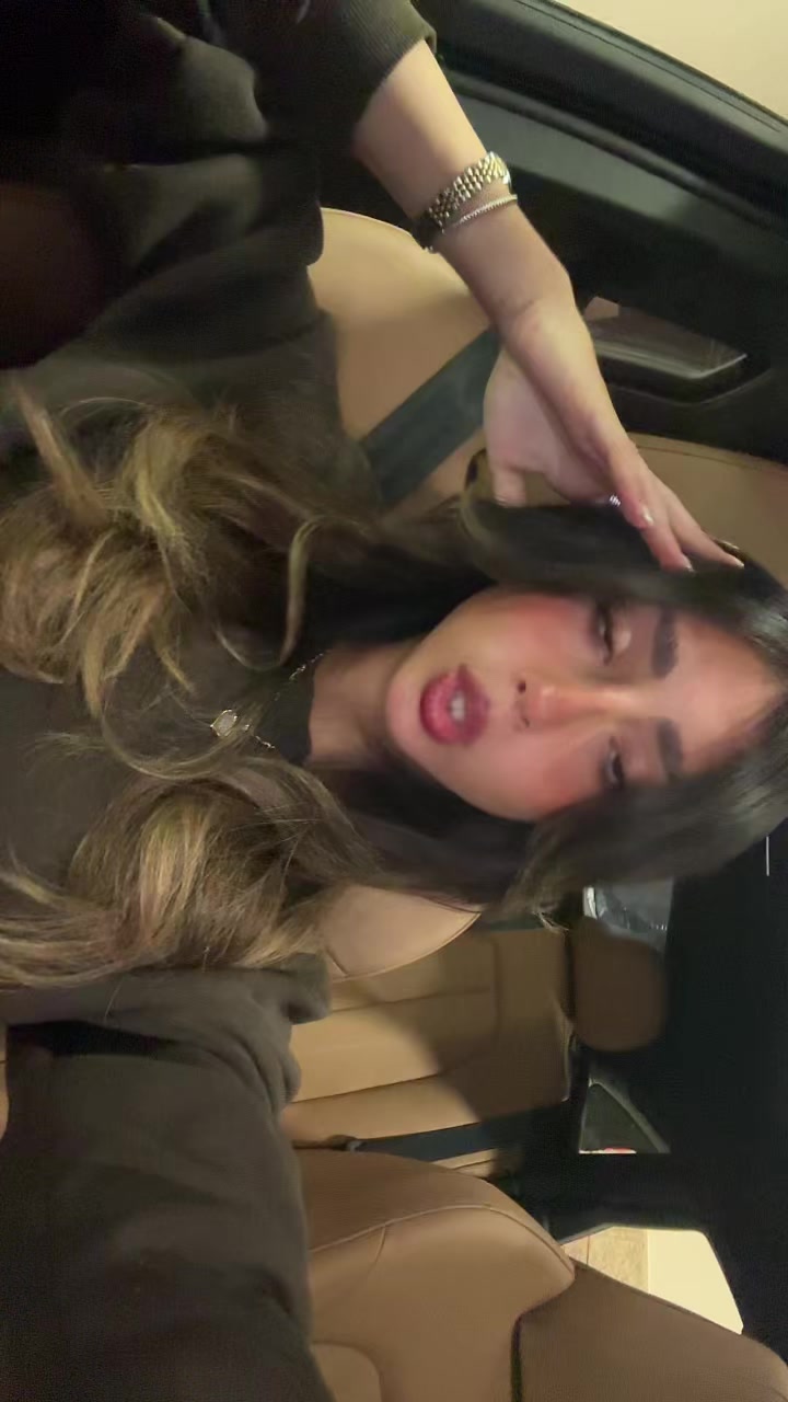 @nicole