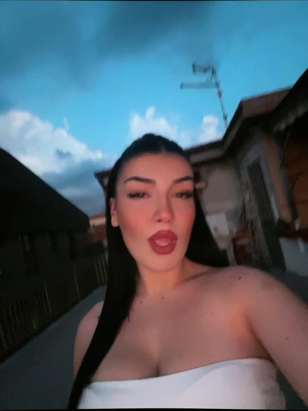 @ALeanza👿