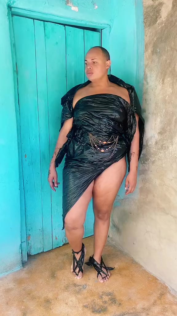 @Aby 🧑🦲