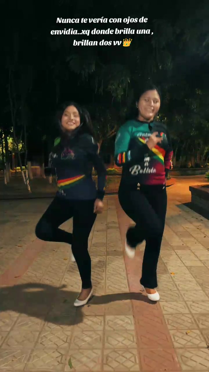 @Maria Gutierrez3832