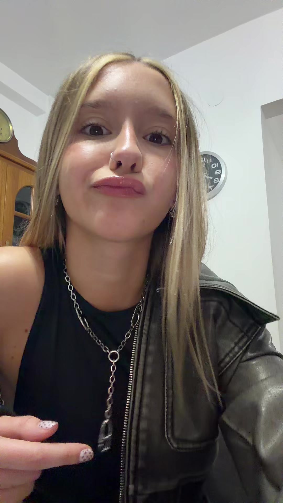 @kikiii