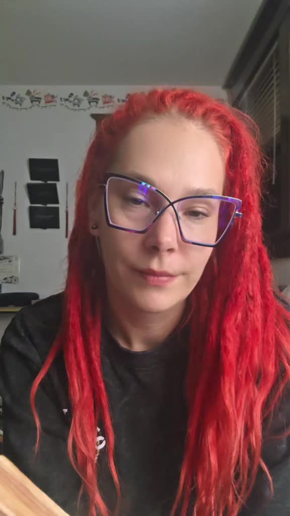 @Mombie1991