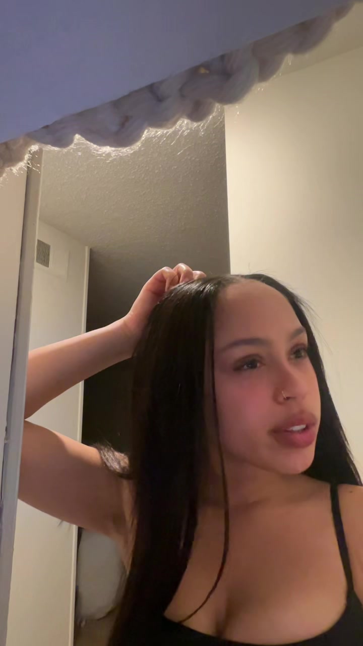 @Ava