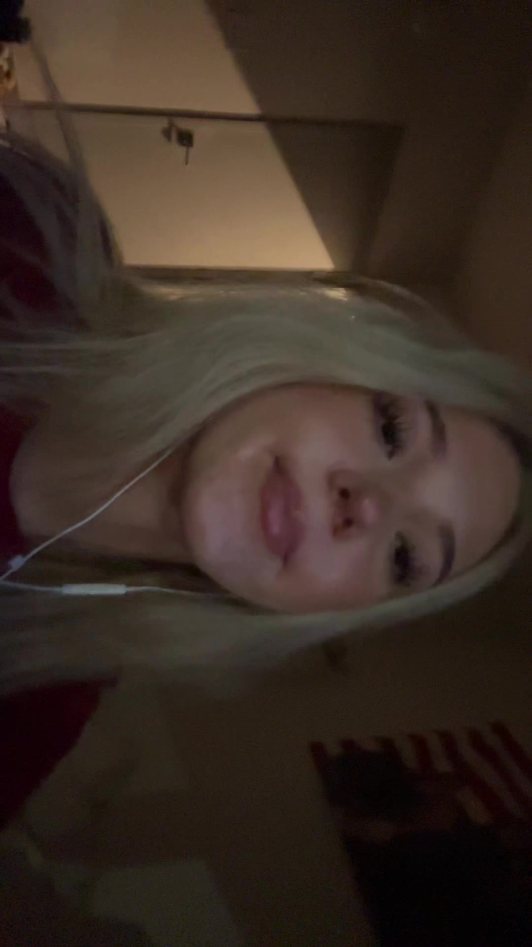 @MK