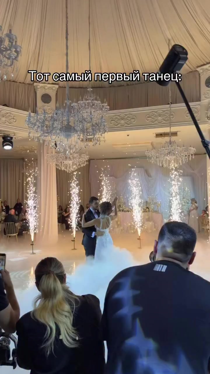 @the.dream.wedding