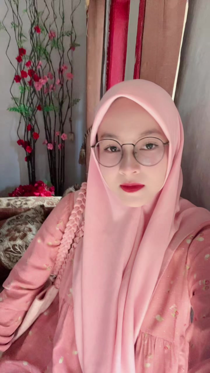 @nhadina31