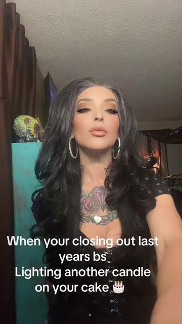@Hollygohard