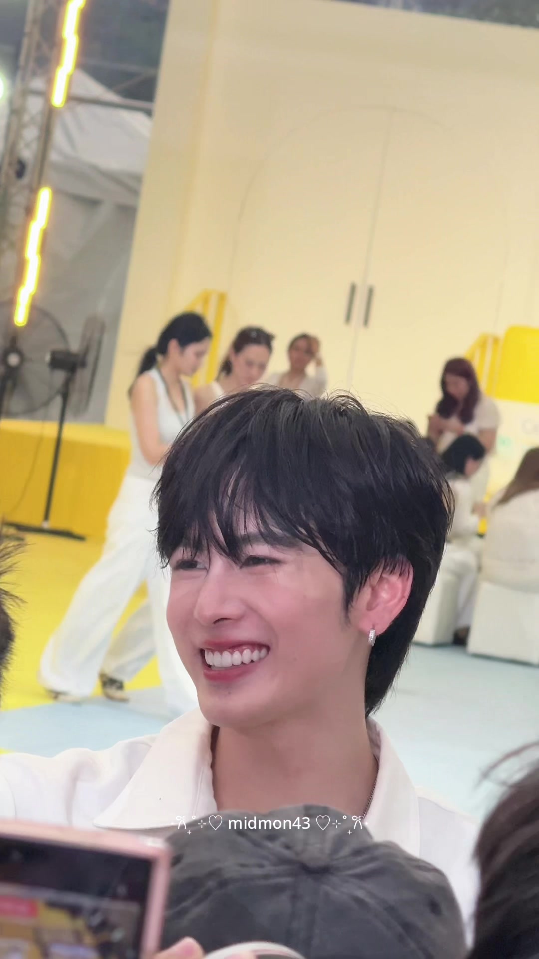 @ෆ˚⋆୨ มอนอ ୧⋆˚ෆ