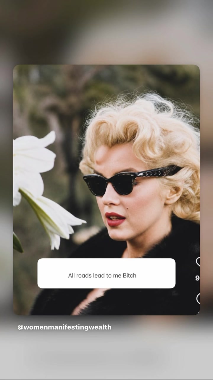 @QUEEN👑