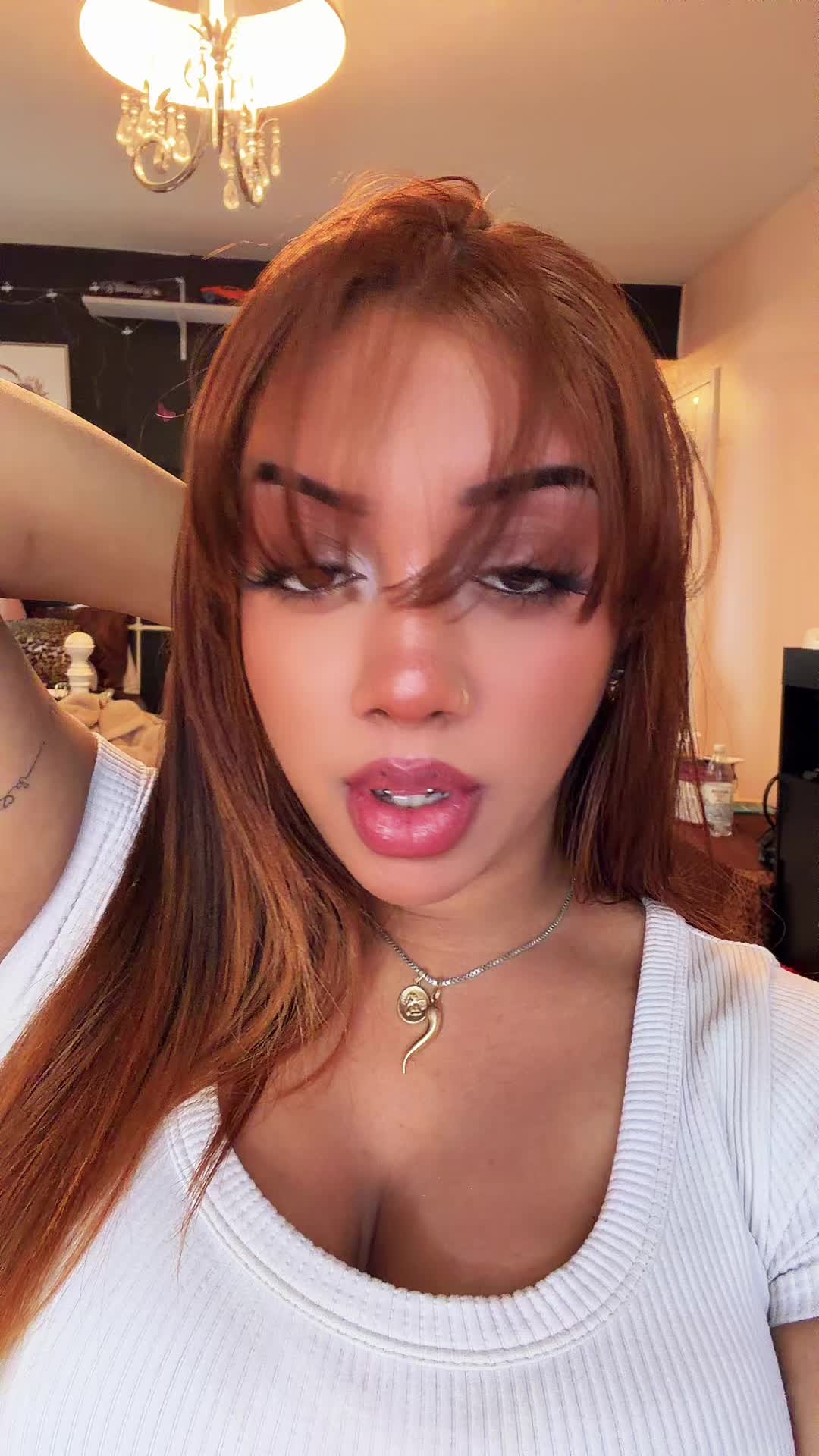 @Toni-Renée